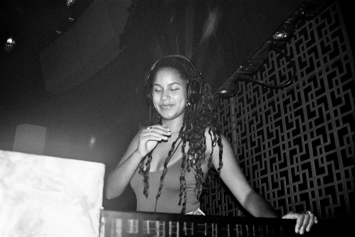 Clubbing mit Anouk Ursin 