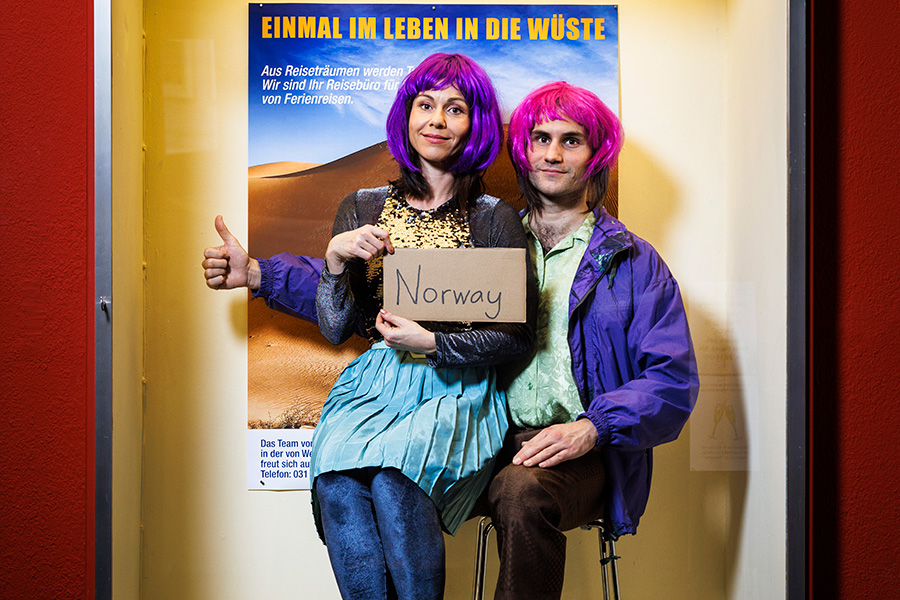 Die Scheinwerfer leuchten hell auf Berns Bühnen 